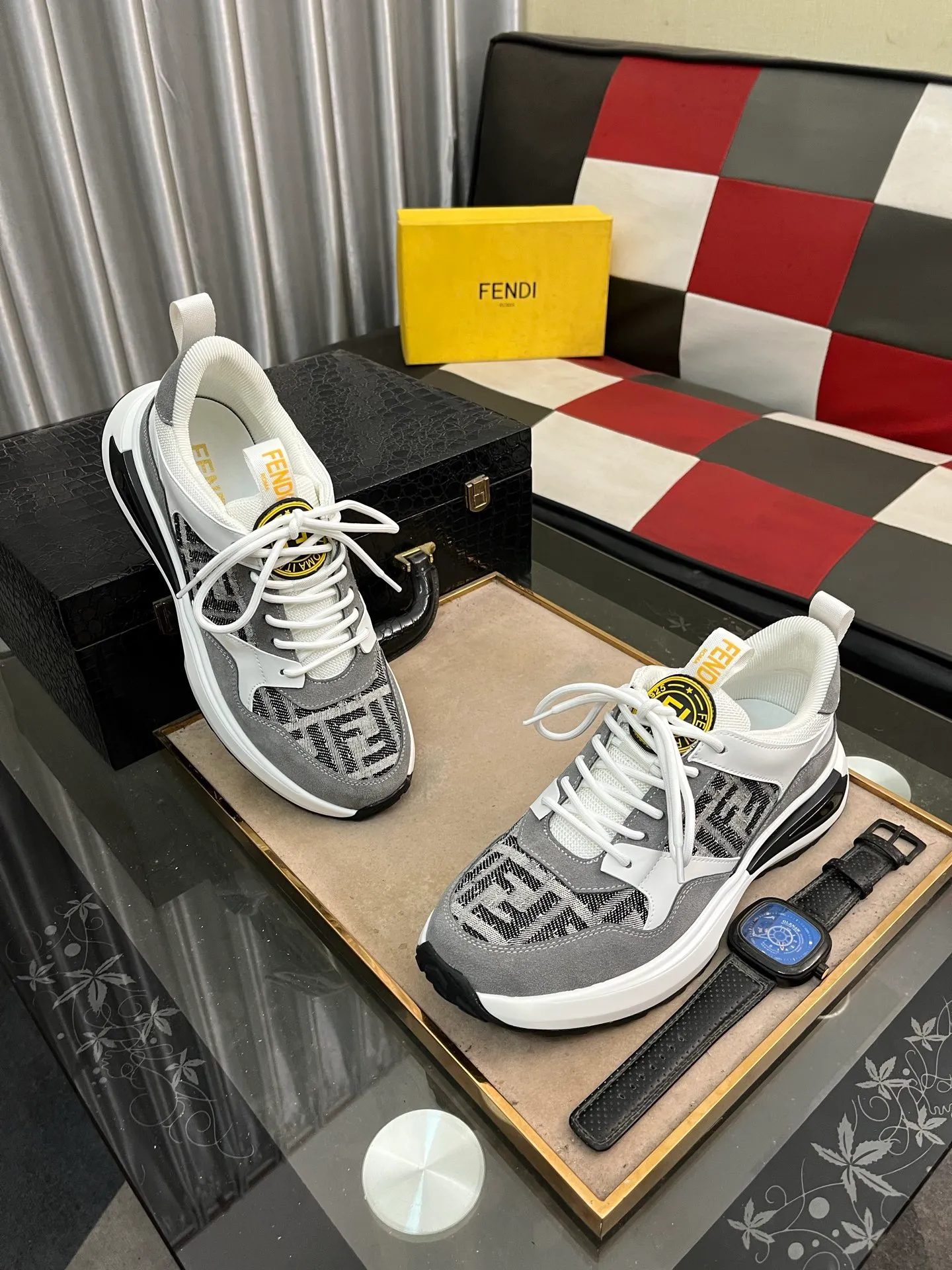 Men's shoes 💰458⌚️⌚️FENDI "FENDI" Regular size: 38-44 (casual shoes) Product materials: Selected cowhide upper, soft sheepskin lining; original outsole. 6️⃣colors available